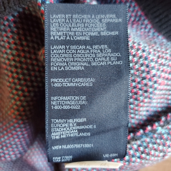 Tommy Hilfiger red blue black gray plaid crew neck pullover knit sweater small - Picture 6 of 9